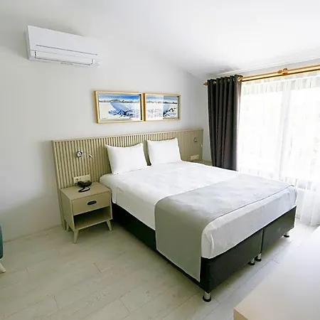 מלון West House Exclusive